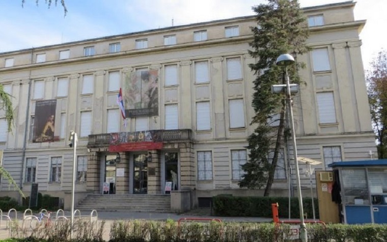 The gallery will use the funds from the show to rebuild the entrance and install lifts for wheelchairs. File photo