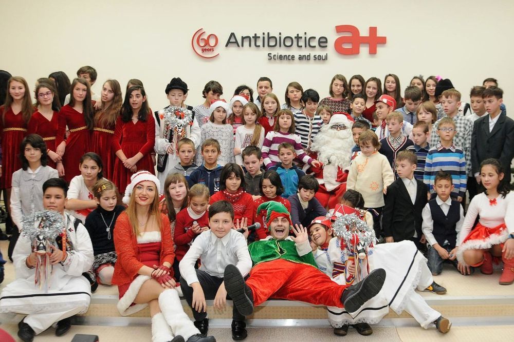 Antibiotics Foundation brightens holiday for needy children